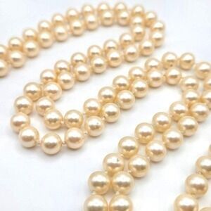 Vintage Marvella‎ Glass Faux Pearl Necklace Gold Tone Clasp Elegant Classic 37"